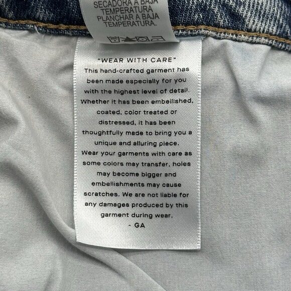 Good American Good Curves Women's Plus Size 26 Distressed Denim Jean Shorts NWT - Picture 9 of 14